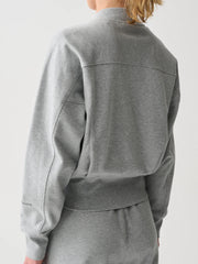 Essentials Zip Crew für Damen