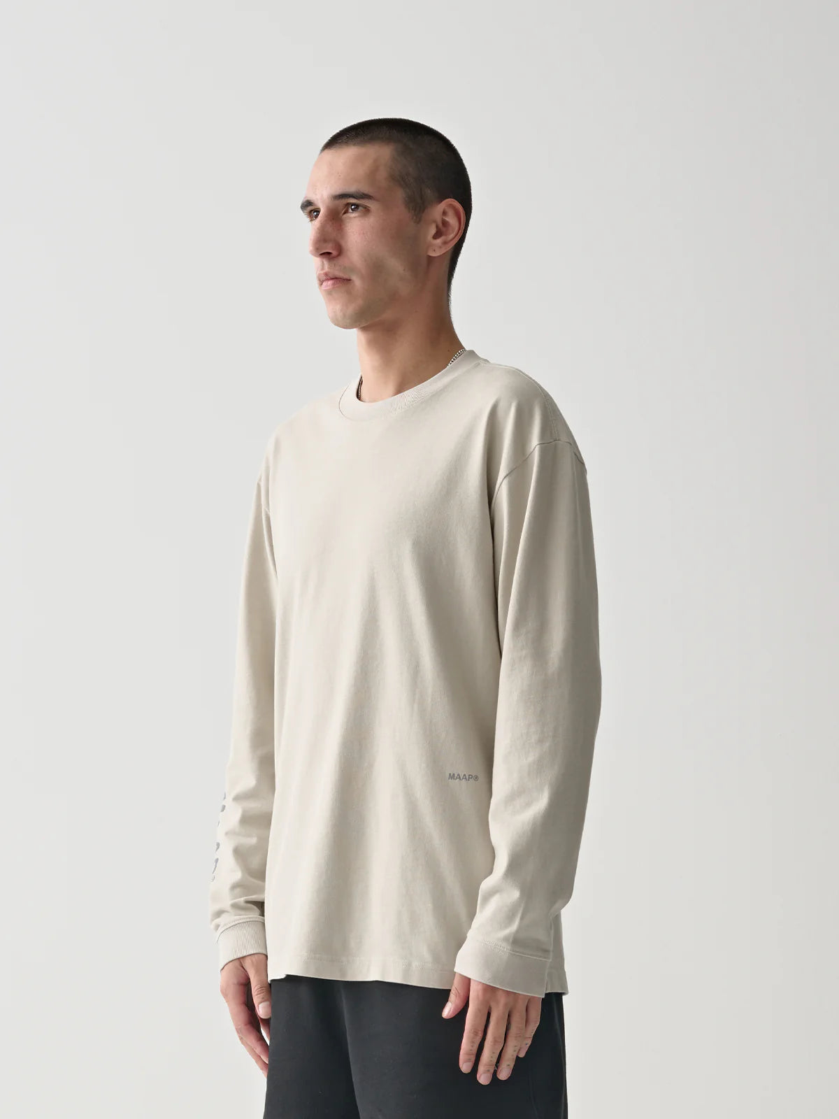 Essentials Langarm-T-Shirt