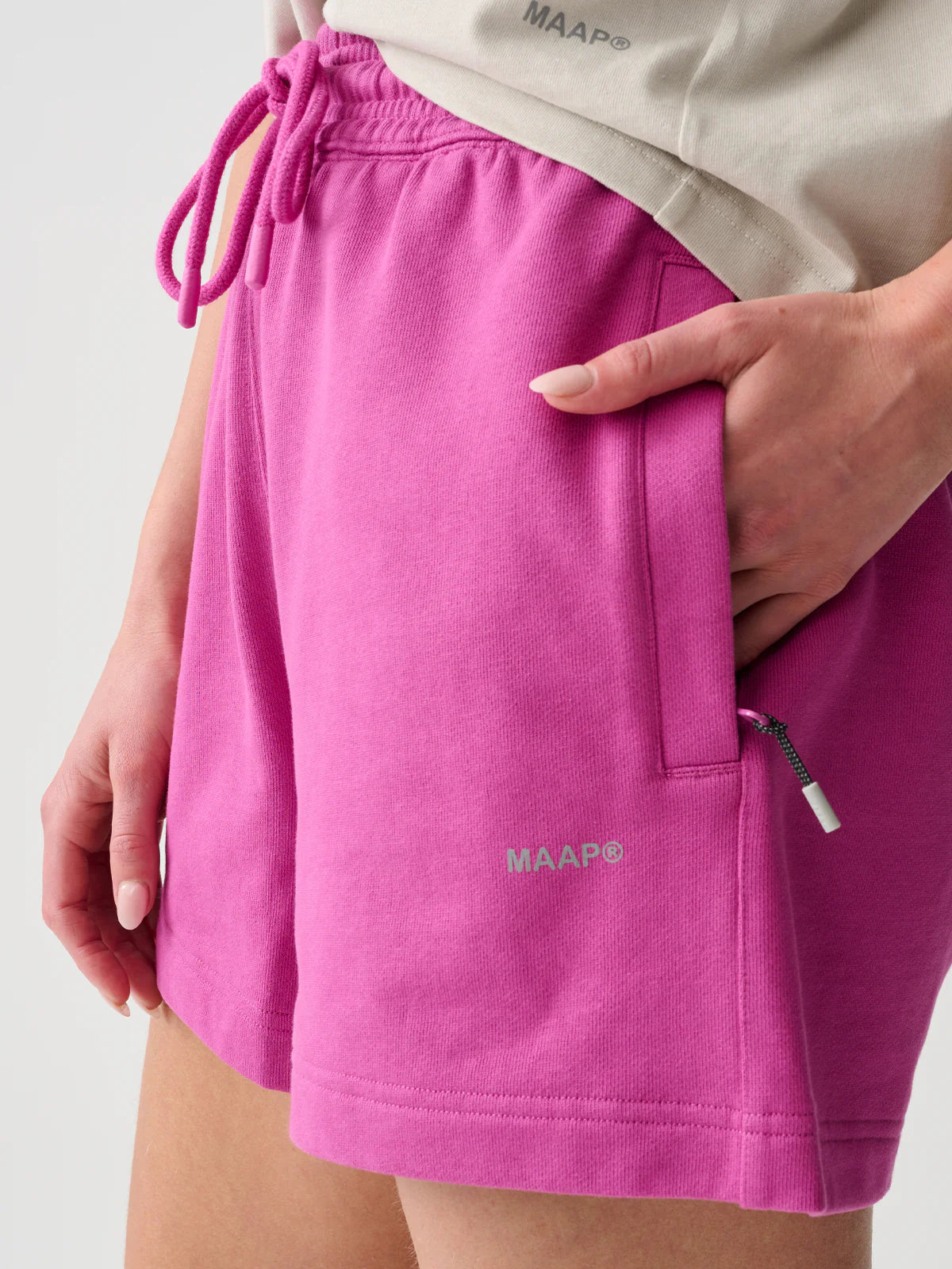 Essentials Sweatshorts für Damen